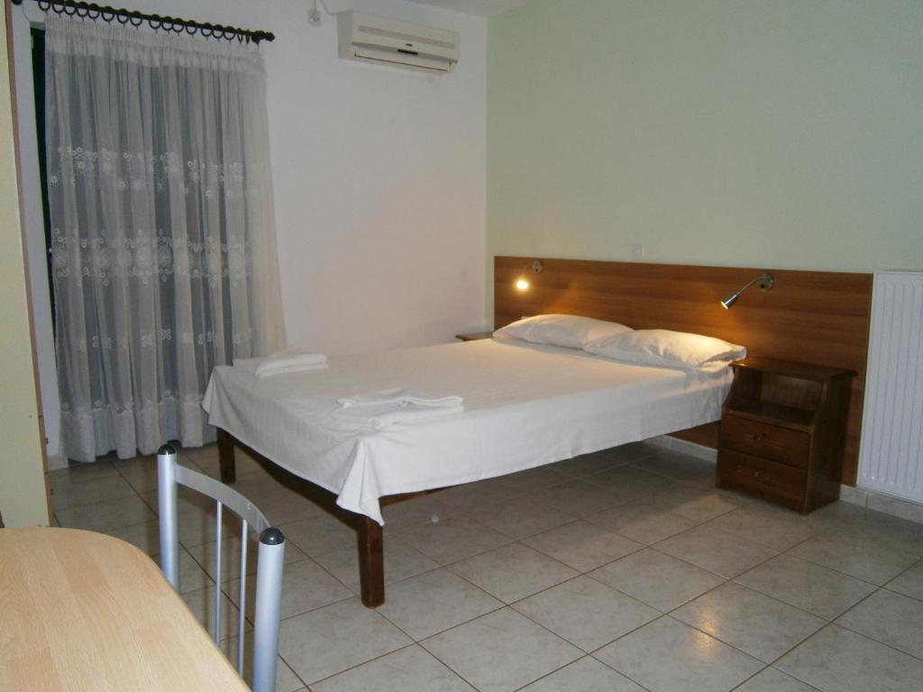 Petros Studios Poros  Ruang foto